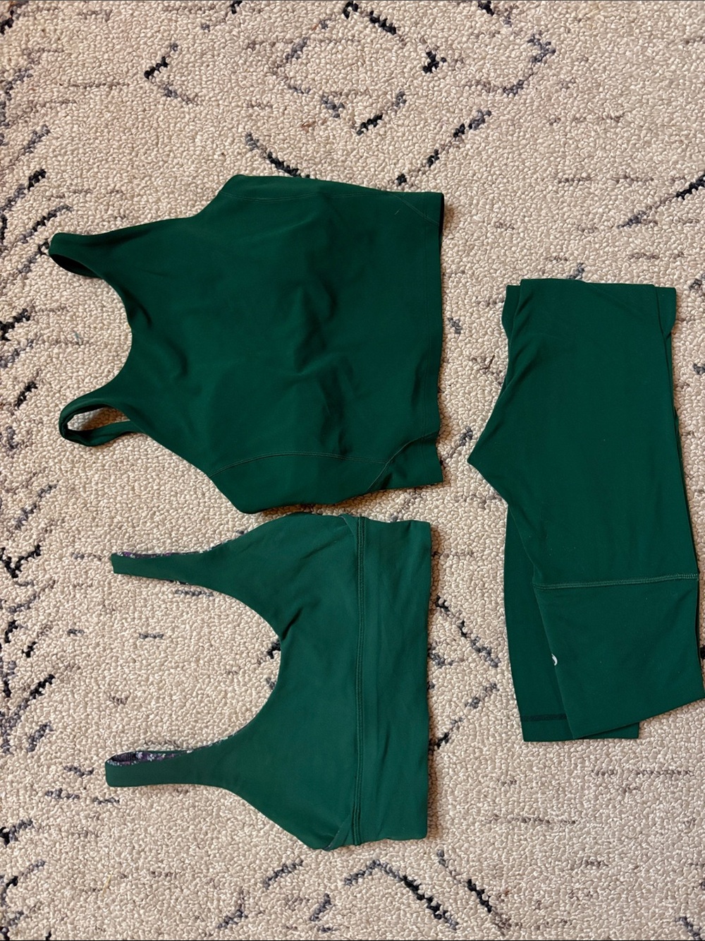 Lululemon set 4/6 Everglade green